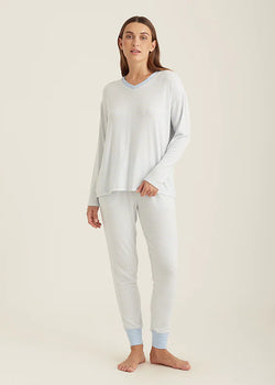 Feather Soft V-Neck LS Top & Jogger