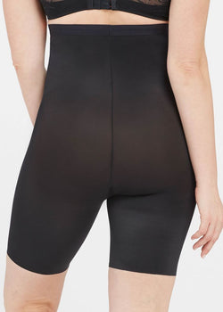 Thinstincts High-Waisted Mid High Short