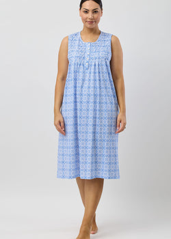 Baroque Sleeveless Nightie