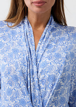 LACE ROBE