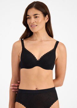 Barely There Lace Contour Bra